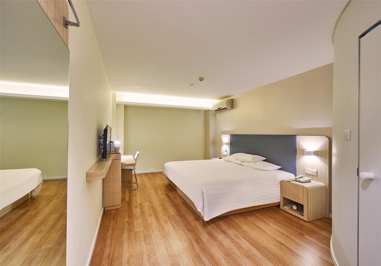 Hanting Express Shanghai Jiazhan Road Exterior photo